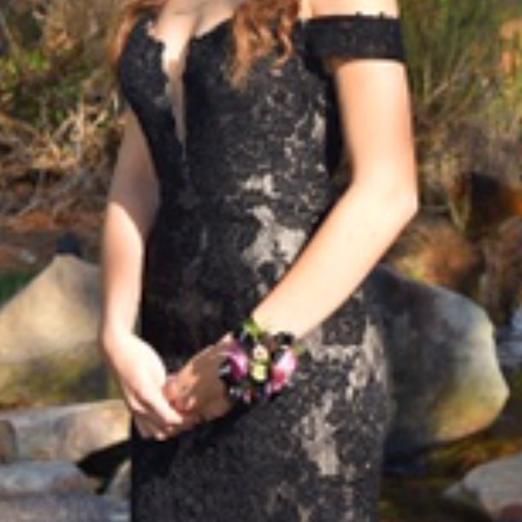 Black Mermaid Prom Dress - Picture 1 of 3